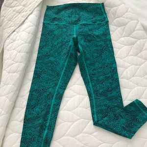 Lululemon leggings! Green patterns